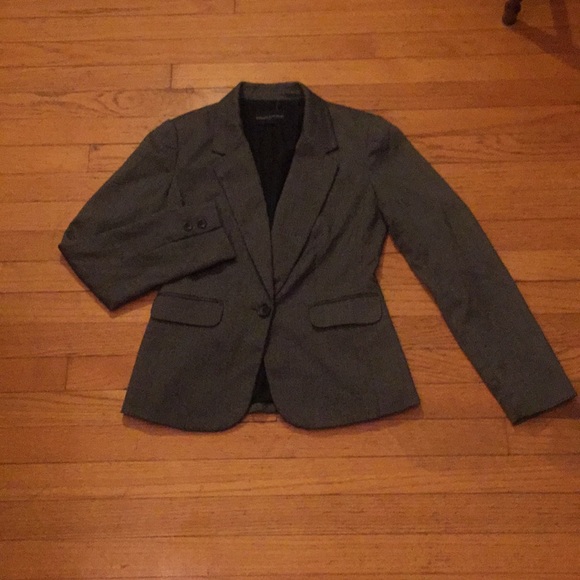 Banana Republic Jackets & Blazers - Banana Republic Black & White Blazer Size Medium
